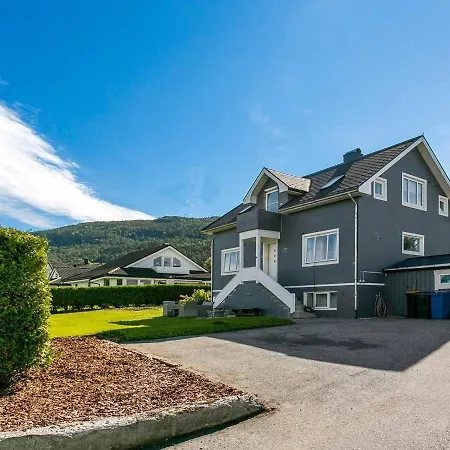 Lägenhet Aalesund Holiday 4 Bedroom Ålesund
