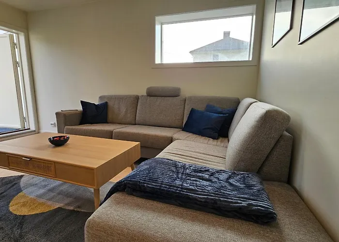 Aalesund Holiday 4 Bedroom Appartement *